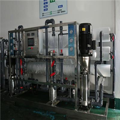 【釀酒廠生產(chǎn)用超純水設(shè)備,工業(yè)機(jī)械清洗去離子水,反滲透純水設(shè)備】-